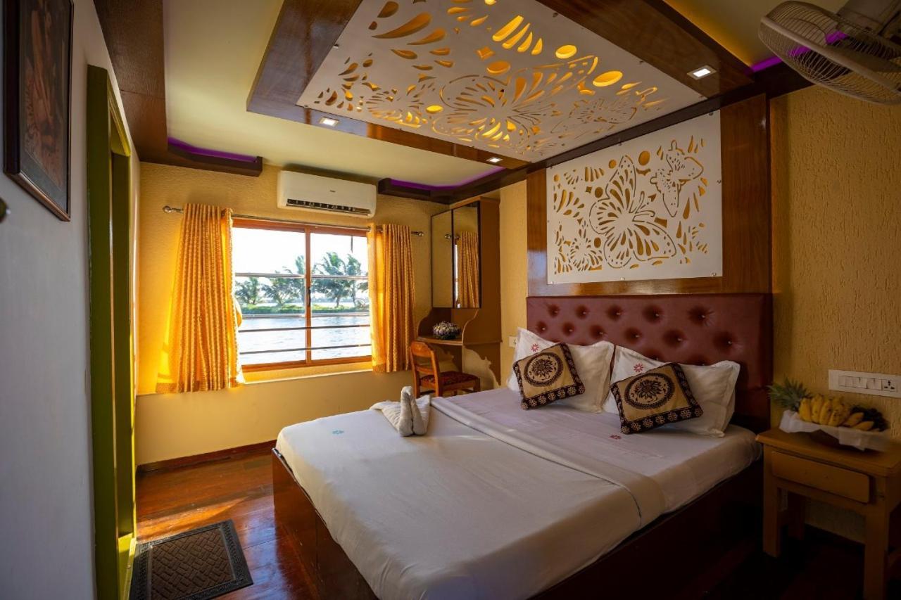 Kerala Nature Houseboat By Coco Floatel Alappuzha Eksteriør bilde